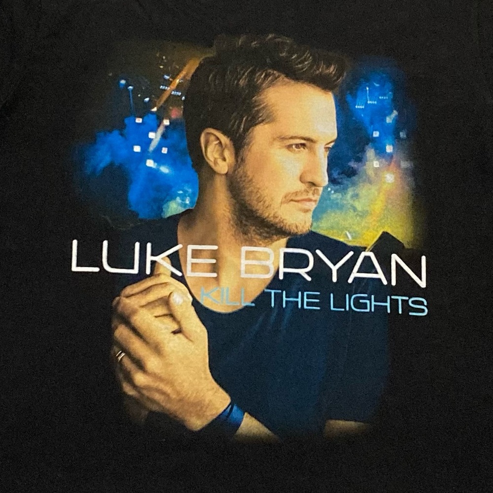 Luke Bryan Kill The Lights Tour T-shirt!